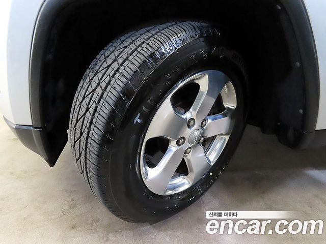 JEEP 그랜드 체로키 3.0 디젤 라레도 2013 - photo 20 - Import Corée du Sud | International Cars