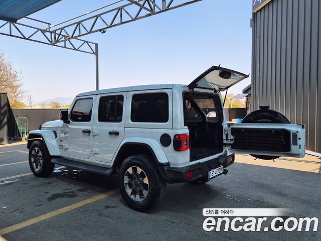 JEEP 랭글러 (JL) 2.0 오버랜드 파워 탑 4도어 2023 - photo 19 - Import Corée du Sud | International Cars