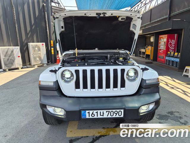 JEEP 랭글러 (JL) 2.0 오버랜드 파워 탑 4도어 2023 - photo 20 - Import Corée du Sud | International Cars