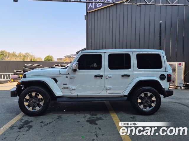 JEEP 랭글러 (JL) 2.0 오버랜드 파워 탑 4도어 2023 - photo 5 - Import Corée du Sud | International Cars