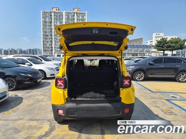 JEEP 레니게이드 2.4 리미티드 AWD 2018 - photo 5 - Import Corée du Sud | International Cars