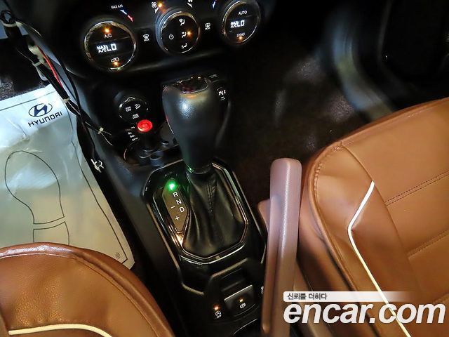 JEEP 레니게이드 2.0 디젤 론지튜드 블랙 Edition AWD 2016 - photo 12 - Import Corée du Sud | International Cars