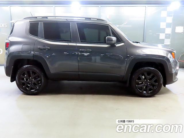 JEEP 레니게이드 2.0 디젤 론지튜드 블랙 Edition AWD 2016 - photo 3 - Import Corée du Sud | International Cars