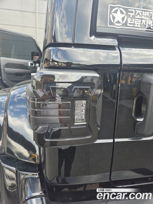 JEEP 랭글러 (JL) 2.0 루비콘 파워 탑 4도어 2021 - photo 12 - Import Corée du Sud | International Cars