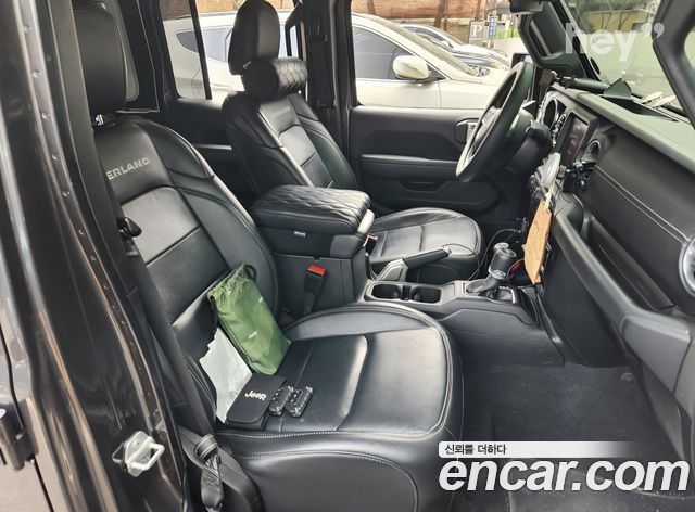 JEEP 랭글러 (JL) 2.0 오버랜드 4도어 2019 - photo 7 - Import Corée du Sud | International Cars