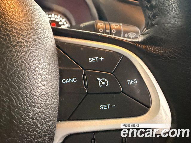 JEEP 레니게이드 2.4 론지튜드 하이 2018 - photo 10 - Import Corée du Sud | International Cars