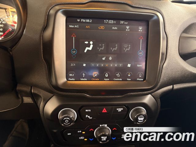 JEEP 레니게이드 2.4 론지튜드 하이 2018 - photo 11 - Import Corée du Sud | International Cars