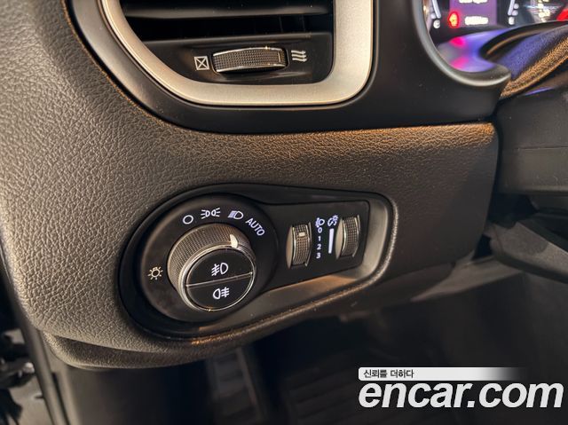 JEEP 레니게이드 2.4 론지튜드 하이 2018 - photo 12 - Import Corée du Sud | International Cars