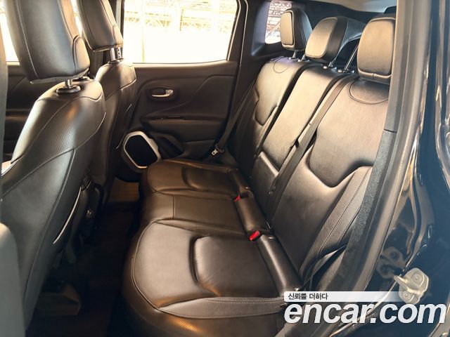 JEEP 레니게이드 2.4 론지튜드 하이 2018 - photo 13 - Import Corée du Sud | International Cars