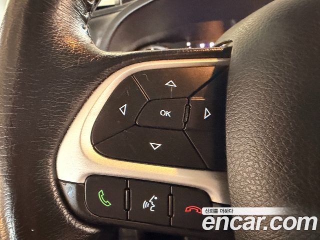 JEEP 레니게이드 2.4 론지튜드 하이 2018 - photo 8 - Import Corée du Sud | International Cars
