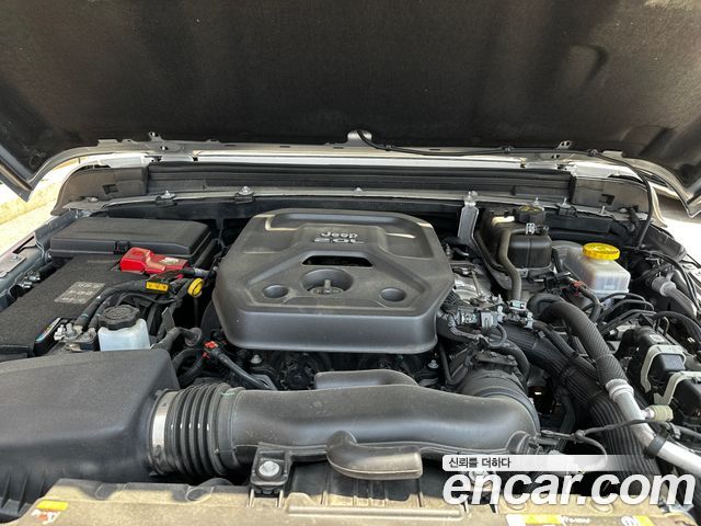 JEEP 랭글러 (JL) 2.0 루비콘 4도어 2023 - photo 6 - Import Corée du Sud | International Cars