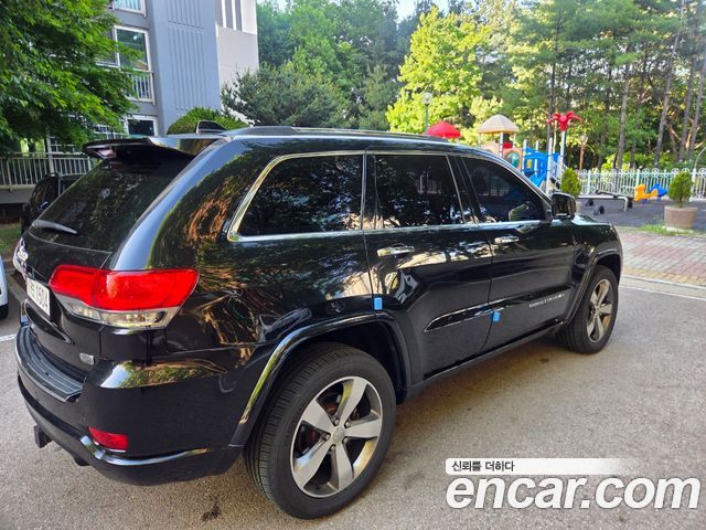JEEP 그랜드 체로키 3.6 오버랜드 2015 - photo 2 - Import Corée du Sud | International Cars