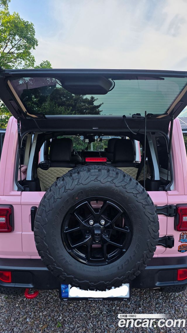 JEEP 랭글러 (JL) 2.0 루비콘 파워 탑 4도어 2024 - photo 2 - Import Corée du Sud | International Cars