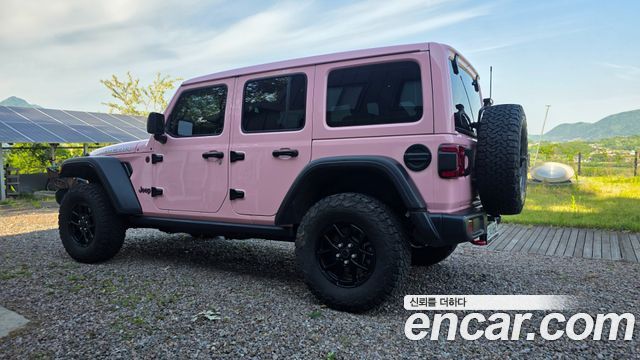 JEEP 랭글러 (JL) 2.0 루비콘 파워 탑 4도어 2024 - photo 3 - Import Corée du Sud | International Cars