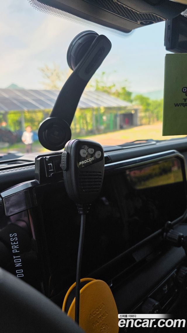 JEEP 랭글러 (JL) 2.0 루비콘 파워 탑 4도어 2024 - photo 9 - Import Corée du Sud | International Cars