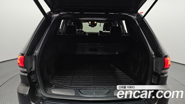 JEEP 그랜드 체로키 3.6 오버랜드 2021 - photo 26 - Import Corée du Sud | International Cars