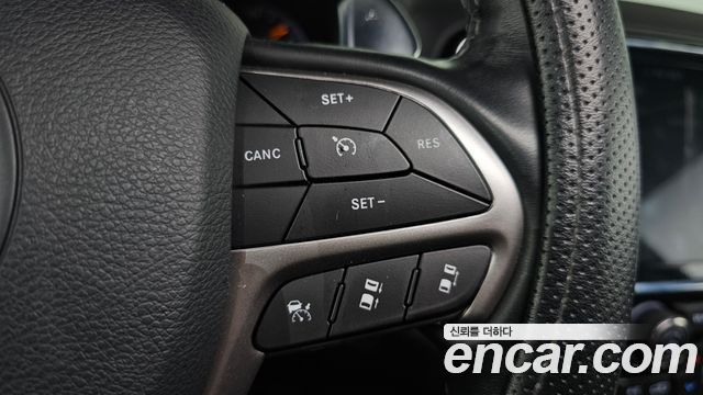 JEEP 그랜드 체로키 3.6 오버랜드 2021 - photo 33 - Import Corée du Sud | International Cars