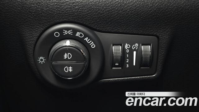 JEEP 컴패스 2세대 2.4 리미티드 AWD 2022 - photo 17 - Import Corée du Sud | International Cars