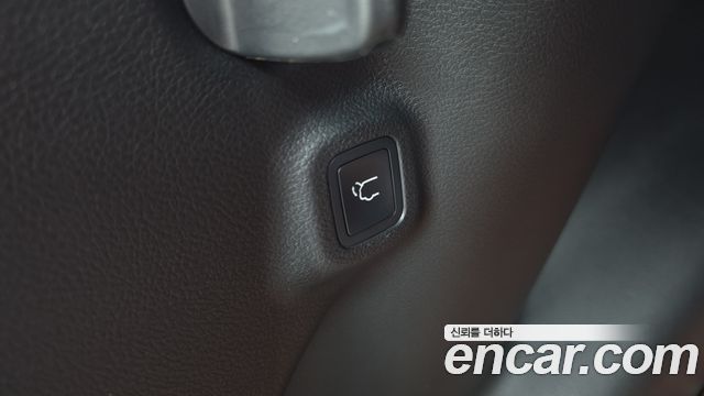 JEEP 컴패스 2세대 2.4 리미티드 AWD 2022 - photo 18 - Import Corée du Sud | International Cars