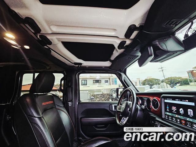 JEEP 글래디에이터 (JT) 3.6 루비콘 2021 - photo 13 - Import Corée du Sud | International Cars