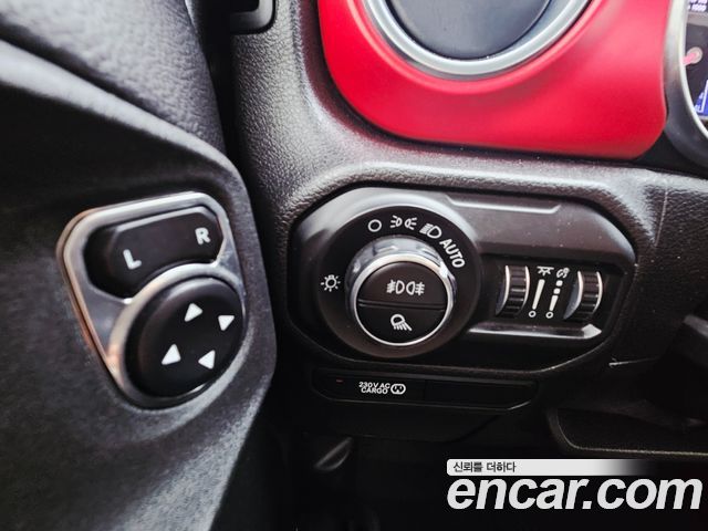 JEEP 글래디에이터 (JT) 3.6 루비콘 2021 - photo 19 - Import Corée du Sud | International Cars