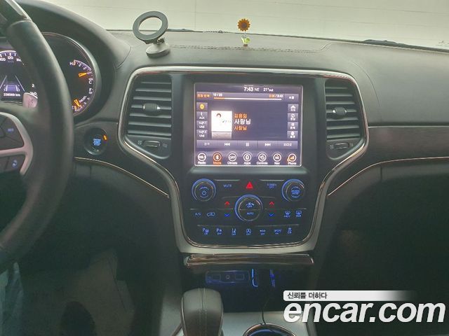 JEEP 그랜드 체로키 3.0 디젤 오버랜드서밋 2018 - photo 11 - Import Corée du Sud | International Cars
