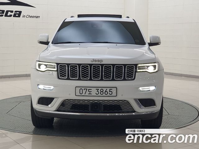 JEEP 그랜드 체로키 3.0 디젤 오버랜드서밋 2018 - photo 23 - Import Corée du Sud | International Cars