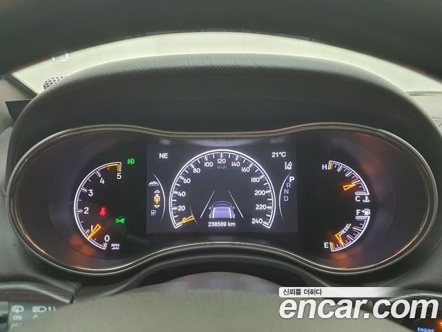 JEEP 그랜드 체로키 3.0 디젤 오버랜드서밋 2018 - photo 24 - Import Corée du Sud | International Cars
