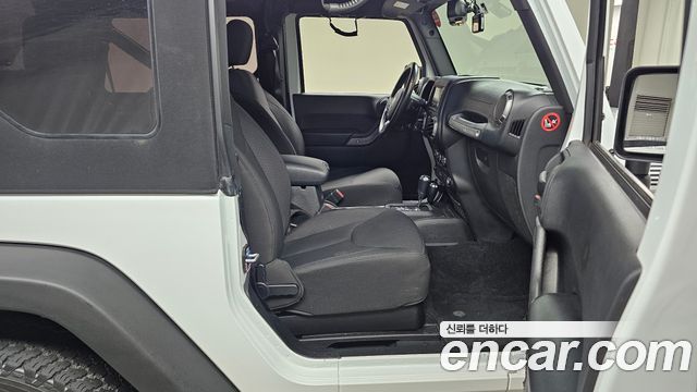 JEEP 랭글러 (JK) 3.6 Sport 2도어 2017 - photo 11 - Import Corée du Sud | International Cars