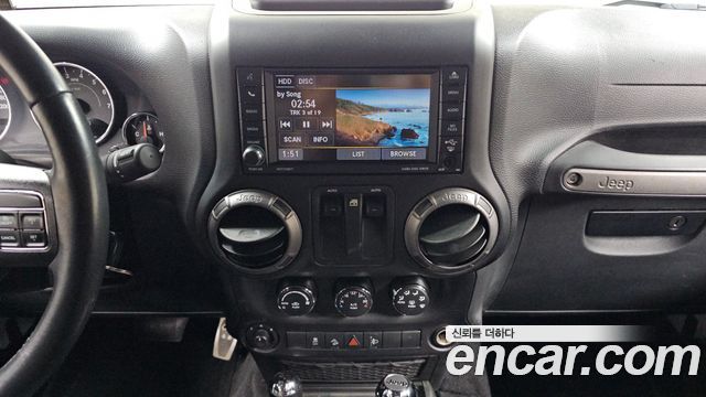 JEEP 랭글러 (JK) 3.6 Sport 2도어 2017 - photo 15 - Import Corée du Sud | International Cars