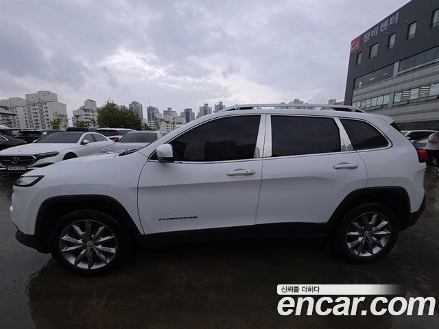 JEEP 체로키(KL) 2.4 론지튜드 하이 AWD 2018 - photo 2 - Import Corée du Sud | International Cars