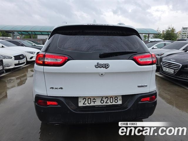 JEEP 체로키(KL) 2.4 론지튜드 하이 AWD 2018 - photo 3 - Import Corée du Sud | International Cars