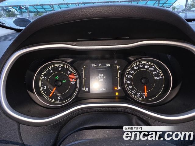 JEEP 체로키(KL) 2.4 론지튜드 하이 AWD 2018 - photo 4 - Import Corée du Sud | International Cars