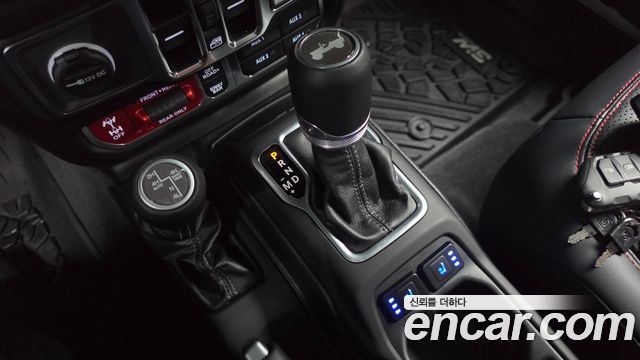 JEEP 랭글러 (JL) 2.0 루비콘 4도어 2025 - photo 12 - Import Corée du Sud | International Cars