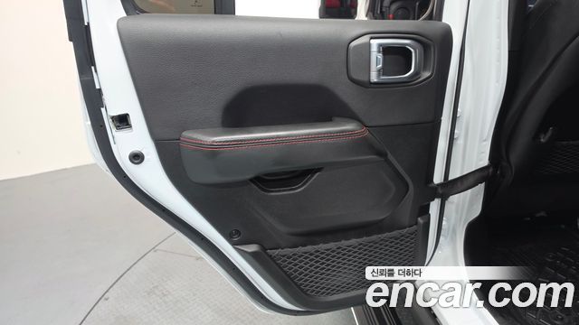 JEEP 랭글러 (JL) 2.0 루비콘 4도어 2025 - photo 15 - Import Corée du Sud | International Cars