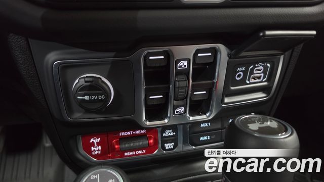 JEEP 랭글러 (JL) 2.0 루비콘 4도어 2025 - photo 22 - Import Corée du Sud | International Cars
