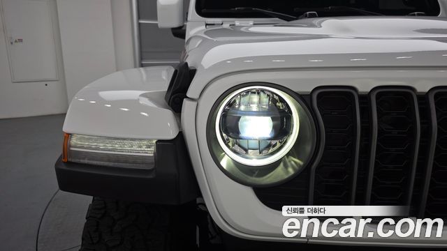 JEEP 랭글러 (JL) 2.0 루비콘 4도어 2025 - photo 8 - Import Corée du Sud | International Cars