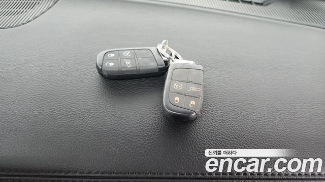 JEEP 컴패스 2세대 S2.4 AWD 2022 - photo 21 - Import Corée du Sud | International Cars