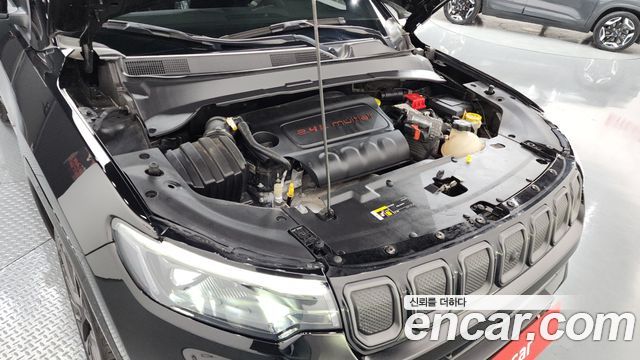 JEEP 컴패스 2세대 S2.4 AWD 2022 - photo 6 - Import Corée du Sud | International Cars