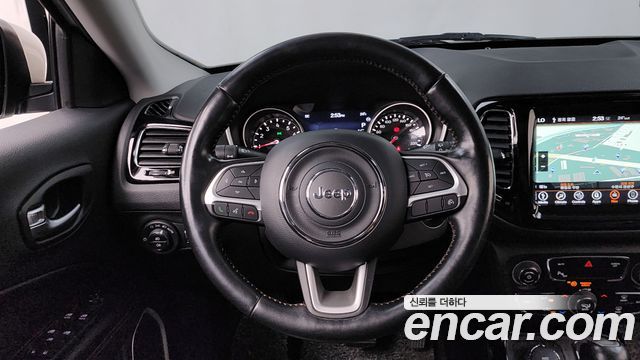 JEEP 컴패스 2세대 2.4 리미티드 AWD 2019 - photo 19 - Import Corée du Sud | International Cars