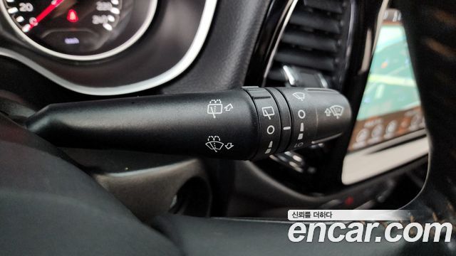 JEEP 컴패스 2세대 2.4 리미티드 AWD 2019 - photo 28 - Import Corée du Sud | International Cars