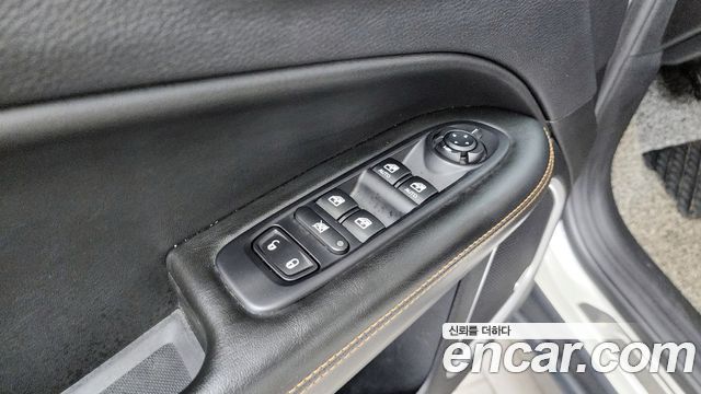 JEEP 컴패스 2세대 2.4 리미티드 AWD 2019 - photo 29 - Import Corée du Sud | International Cars