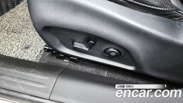 JEEP 컴패스 2세대 2.4 리미티드 AWD 2019 - photo 31 - Import Corée du Sud | International Cars
