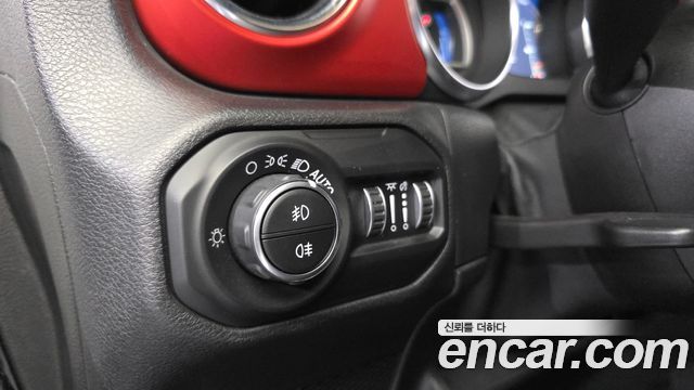 JEEP 랭글러 (JL) 2.0 루비콘 파워 탑 4도어 2021 - photo 20 - Import Corée du Sud | International Cars