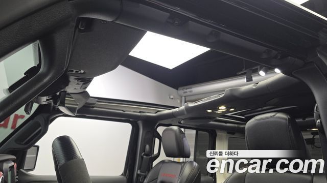 JEEP 랭글러 (JL) 2.0 루비콘 파워 탑 4도어 2021 - photo 25 - Import Corée du Sud | International Cars