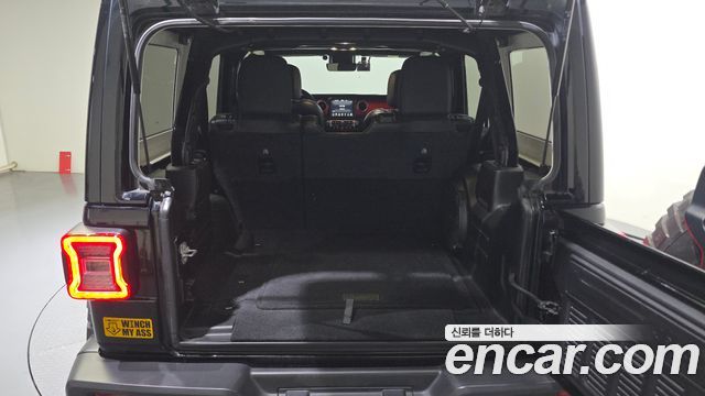 JEEP 랭글러 (JL) 2.0 루비콘 파워 탑 4도어 2021 - photo 26 - Import Corée du Sud | International Cars