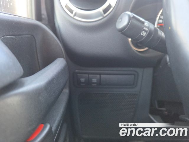 JEEP 랭글러 (JK) 2.8 디젤 사하라 2도어 2011 - photo 9 - Import Corée du Sud | International Cars