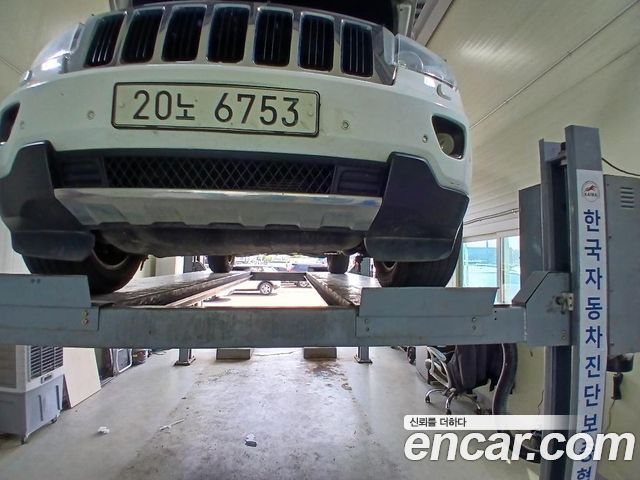 JEEP 그랜드 체로키 3.0 디젤 라레도 2013 - photo 4 - Import Corée du Sud | International Cars