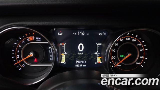 JEEP 랭글러 (JL) 2.0 오버랜드 4도어 2021 - photo 11 - Import Corée du Sud | International Cars