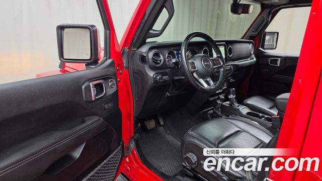 JEEP 랭글러 (JL) 2.0 오버랜드 4도어 2021 - photo 13 - Import Corée du Sud | International Cars